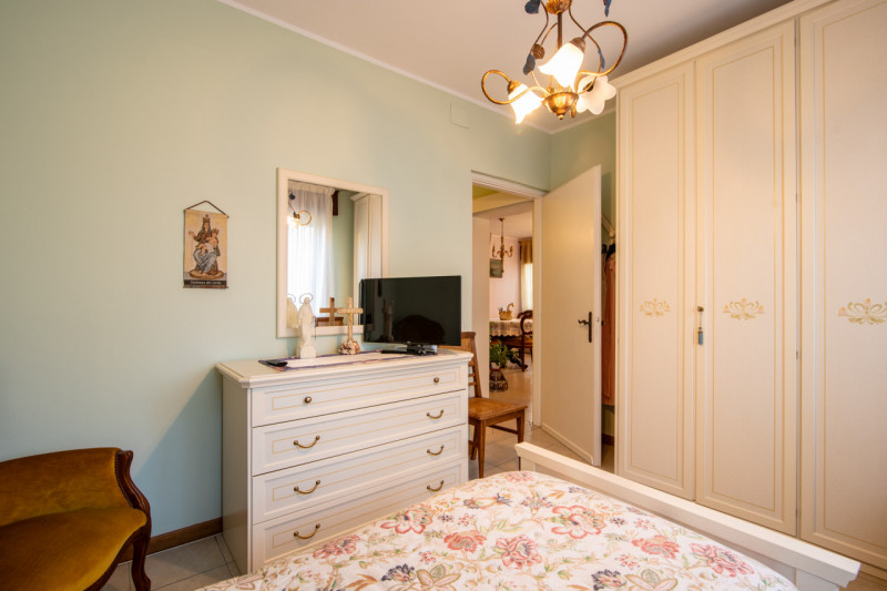 Proponiamo in vendita una rara opportunità nel cuore di Cittadella: CASA SINGOLA di circa 300 mq,...