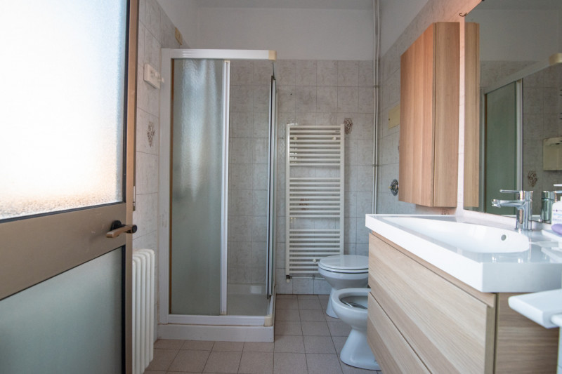 Proponiamo in vendita una rara opportunità nel cuore di Cittadella: CASA SINGOLA di circa 300 mq,...