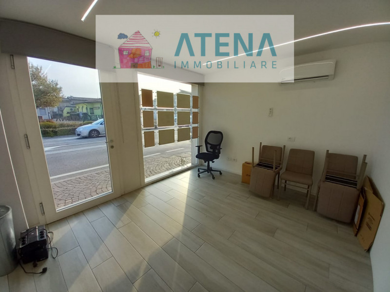 rif. 26608

MASERA' DI PADOVA

Proponiamo in affitto, in centro a Maserà, vicino ai servizi e ad ...