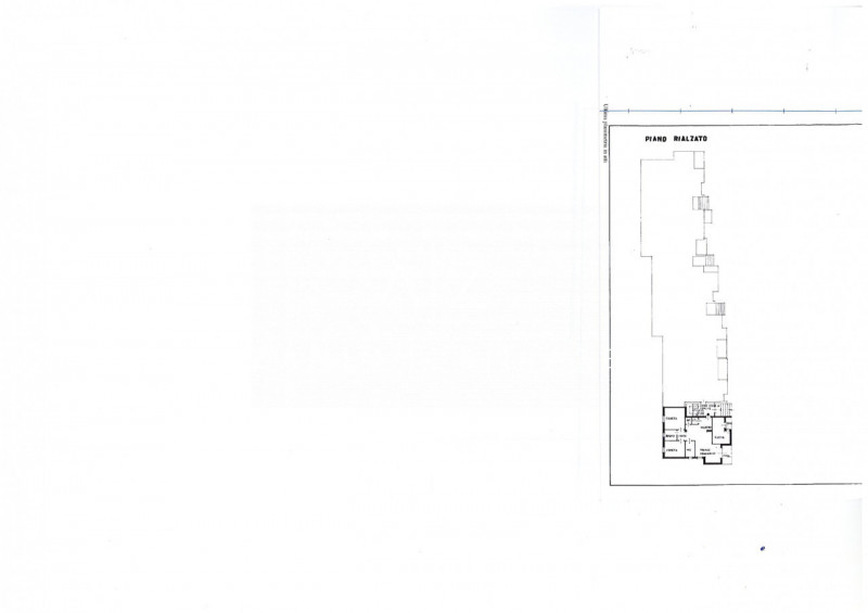 Proponiamo in affitto uno spazioso appartamento bilocale  120 mq, situato in centro a Castelfranc...