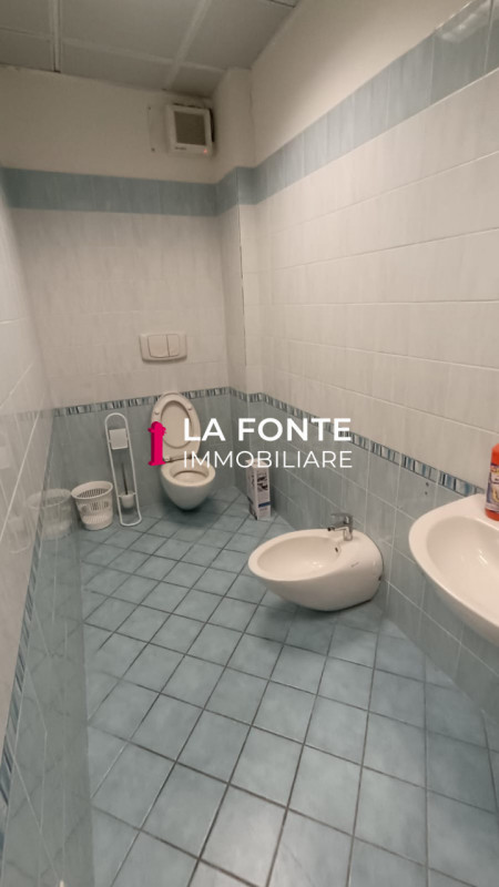 Scopri questo splendido ufficio situato nel cuore pulsante di Vigonza, un’ottima scelta per profe...