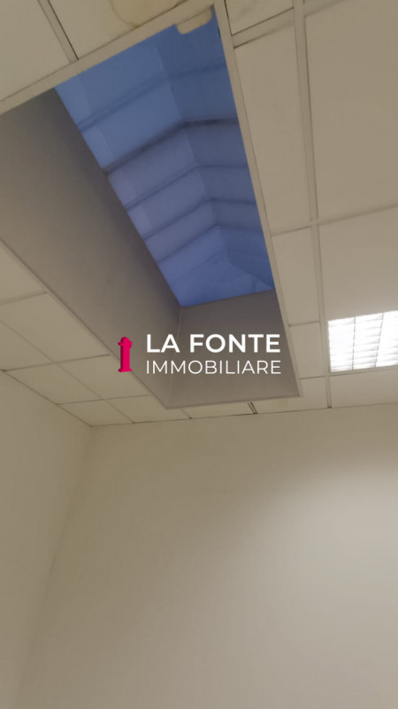 Scopri questo splendido ufficio situato nel cuore pulsante di Vigonza, un’ottima scelta per profe...