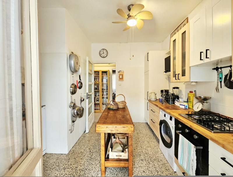 Proponiamo in vendita a Este, appartamento al secondo piano, sito in un contesto residenziale com...