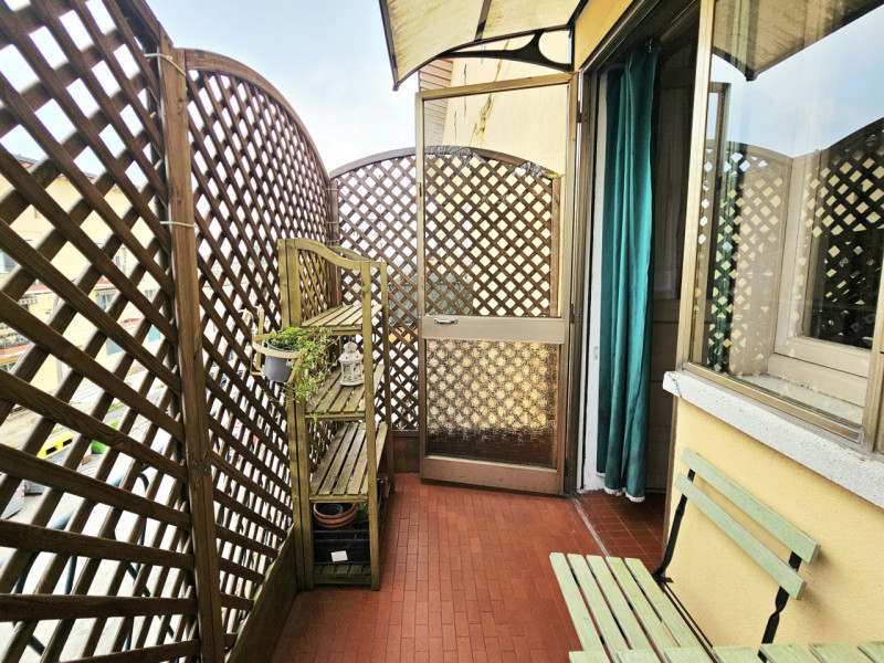 Proponiamo in vendita a Este, appartamento al secondo piano, sito in un contesto residenziale com...