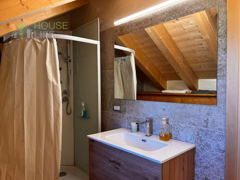 ROANA - TRESCHE CONCA - ELEGANTE CHALET DI MONTAGNA quadrilocale, tre-quattro camere, tre bagni, ...