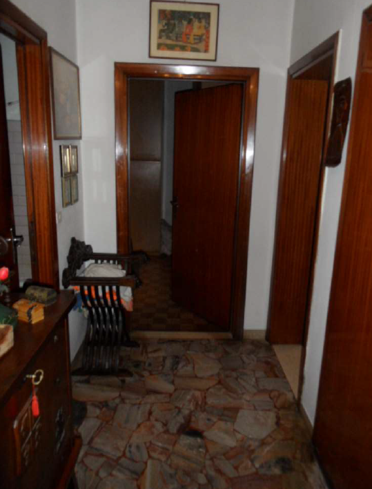 Rif. A.A.397-24

Vendita all'asta - appartamento al 2° piano in data 21 aprile 2026

Descrizione:...