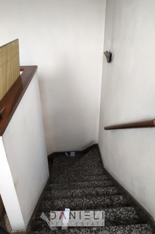 Arzignano: nel cuore produttivo della città, in località San Bortolo proponiamo in vendita un imm...