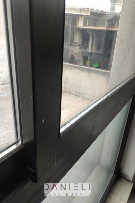 Arzignano: nel cuore produttivo della città, in località San Bortolo proponiamo in vendita un imm...