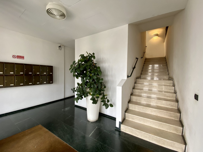 Parco Città, in uno dei contesti più serviti di Vicenza, proponiamo in vendita un grazioso mini a...