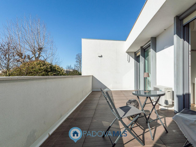 Immobile in esclusiva al Gruppo Padova MLS
Scopri questa magnifica villa moderna situata nel cuor...