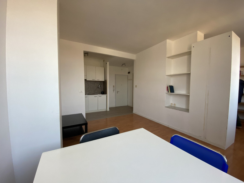 Centro Storico Piazza Garibaldi Appartamentino piano alto arredato luminoso soggiorno angolo cott...