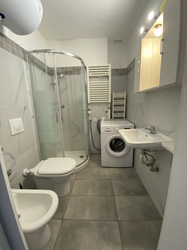 Centro Storico Piazza Garibaldi Appartamentino piano alto arredato luminoso soggiorno angolo cott...