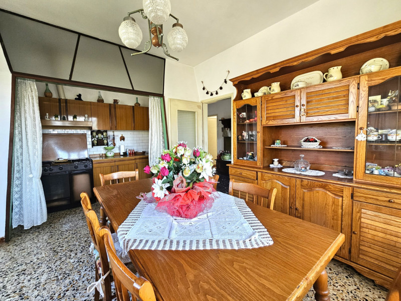 Rif. PON165 
Nel cuore di Pontelongo proponiamo in vendita una rara opportunità: una casa singola...