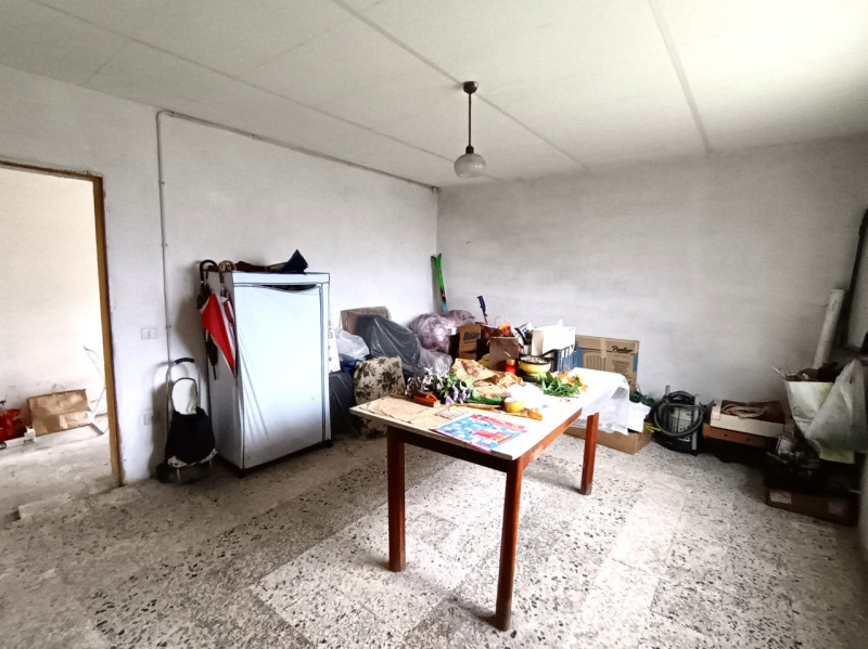 Rif. PON165 
Nel cuore di Pontelongo proponiamo in vendita una rara opportunità: una casa singola...