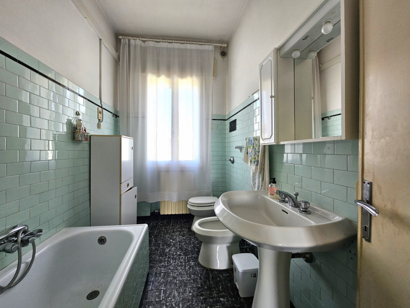 Rif. PON165 
Nel cuore di Pontelongo proponiamo in vendita una rara opportunità: una casa singola...