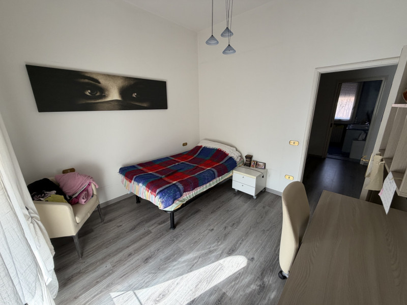 Nel pieno centro di Battaglia Terme, in posizione estremamente comoda ai principali collegamenti ...