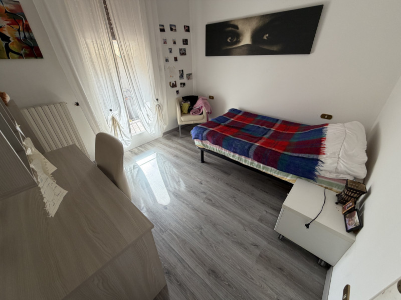 Nel pieno centro di Battaglia Terme, in posizione estremamente comoda ai principali collegamenti ...