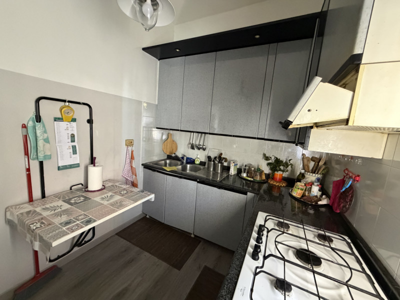 Nel pieno centro di Battaglia Terme, in posizione estremamente comoda ai principali collegamenti ...