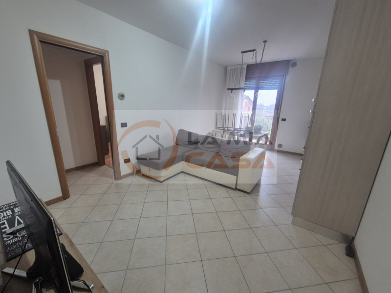 ANNUNCIO RIVOLTO A PERSONE CON REDDITI STABILI E CONTRATTO DI LAVORO A TEMPO INDETERMINATO. RICHI...