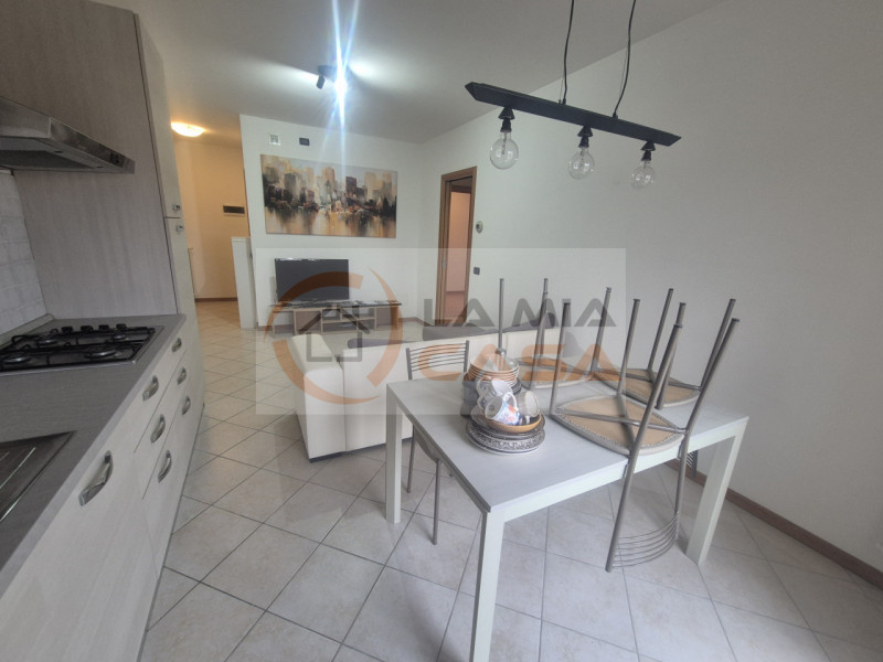 ANNUNCIO RIVOLTO A PERSONE CON REDDITI STABILI E CONTRATTO DI LAVORO A TEMPO INDETERMINATO. RICHI...