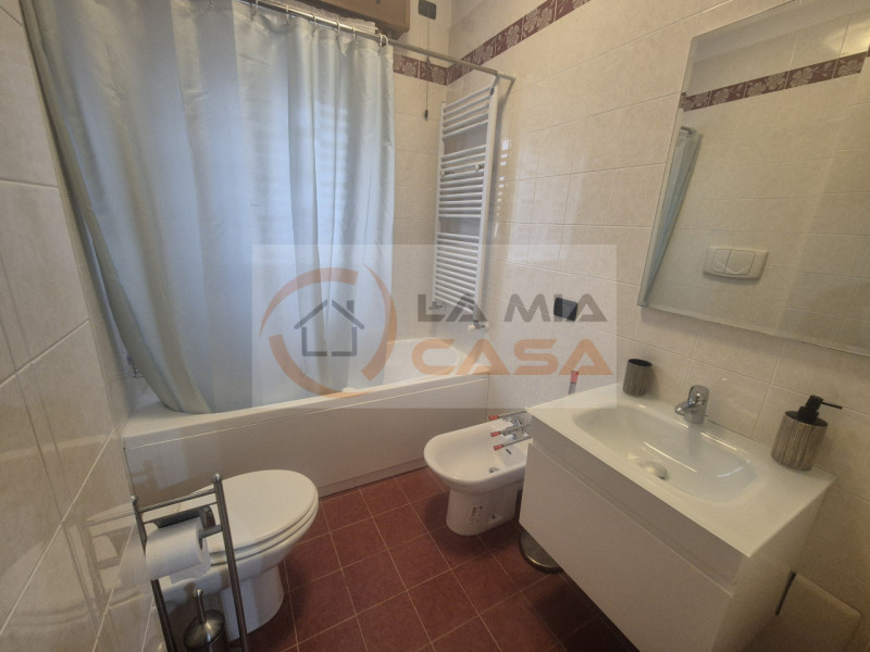 ANNUNCIO RIVOLTO A PERSONE CON REDDITI STABILI E CONTRATTO DI LAVORO A TEMPO INDETERMINATO. RICHI...