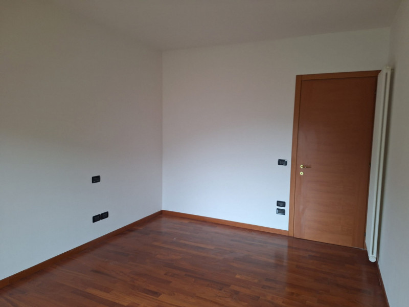 MONTE DI MALO - PRIABONA: in zona residenziale tranquilla, affittasi TRILOCALE NON ARREDATO al pr...