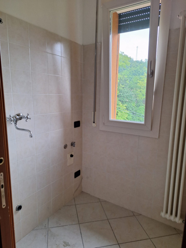 MONTE DI MALO - PRIABONA: in zona residenziale tranquilla, affittasi TRILOCALE NON ARREDATO al pr...