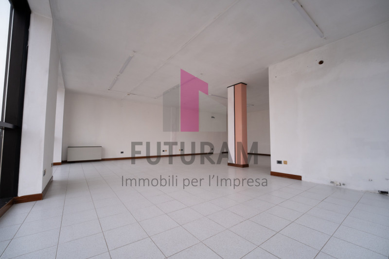 TORRI DI QUARTESOLO- 19FIL - PER INFO 0444/310220

Opportunità unica nel centro di Torri di Quart...