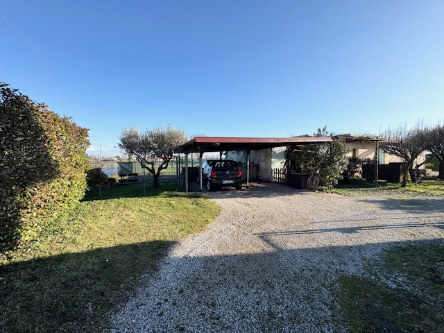 TRAMBACCHE DI VEGGIANO (PD) Porzione di Bifamiliare al piano 1° ed ultimo con ingresso indipenden...