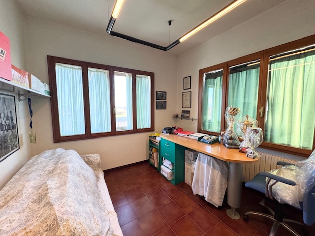 TRAMBACCHE DI VEGGIANO (PD) Porzione di Bifamiliare al piano 1° ed ultimo con ingresso indipenden...