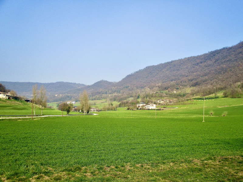 In posizione panoramica e riservata, immerso nel verde della località Valdilonte a Castelgomberto...