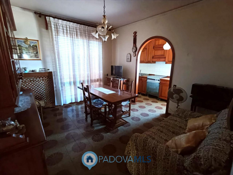 Immobile in esclusiva al Gruppo Padova MLS
Padova zoa crocefisso vicino a tutti i servizi  princi...