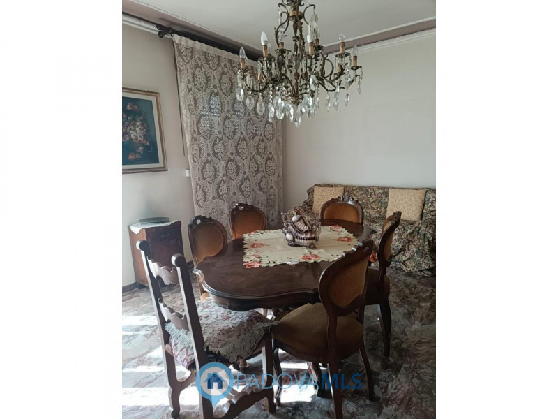 Immobile in esclusiva al Gruppo Padova MLS
Padova zoa crocefisso vicino a tutti i servizi  princi...