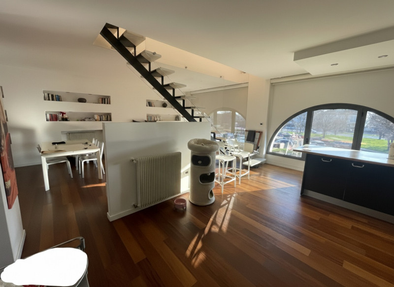 In posizione centralissima a Mestrino, proponiamo in vendita un raffinato appartamento duplex di ...