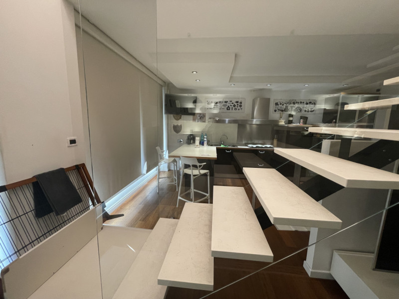 In posizione centralissima a Mestrino, proponiamo in vendita un raffinato appartamento duplex di ...