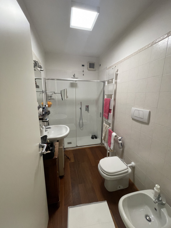 In posizione centralissima a Mestrino, proponiamo in vendita un raffinato appartamento duplex di ...