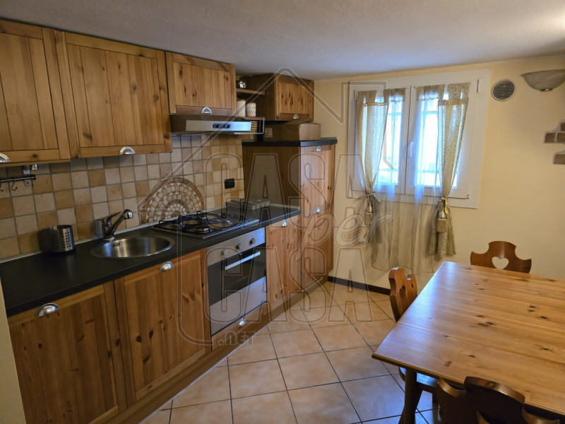 Rif. PDAFF     Marilena 3277153302
Grazioso appartamento con giardino privato – 50 mq

In zona tr...