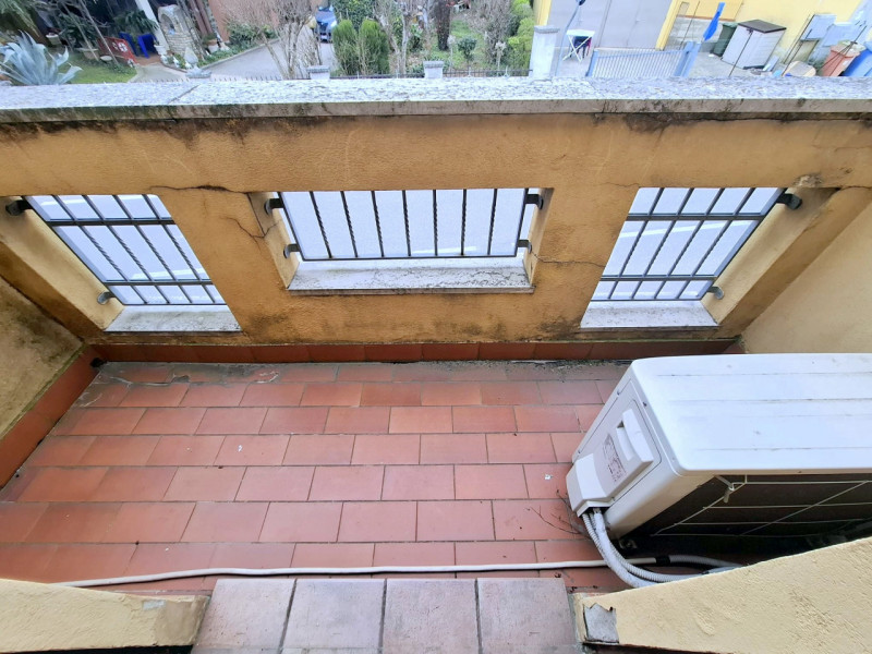 PORZIONE INDIPENDENTE IN CENTRO AL PAESE rif.GB038 - €.125.000

Cerchi indipendenza, zero spese c...