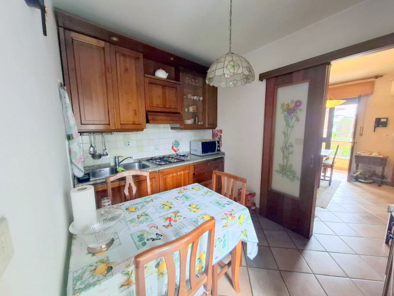 PORZIONE INDIPENDENTE IN CENTRO AL PAESE rif.GB038 - €.125.000

Cerchi indipendenza, zero spese c...