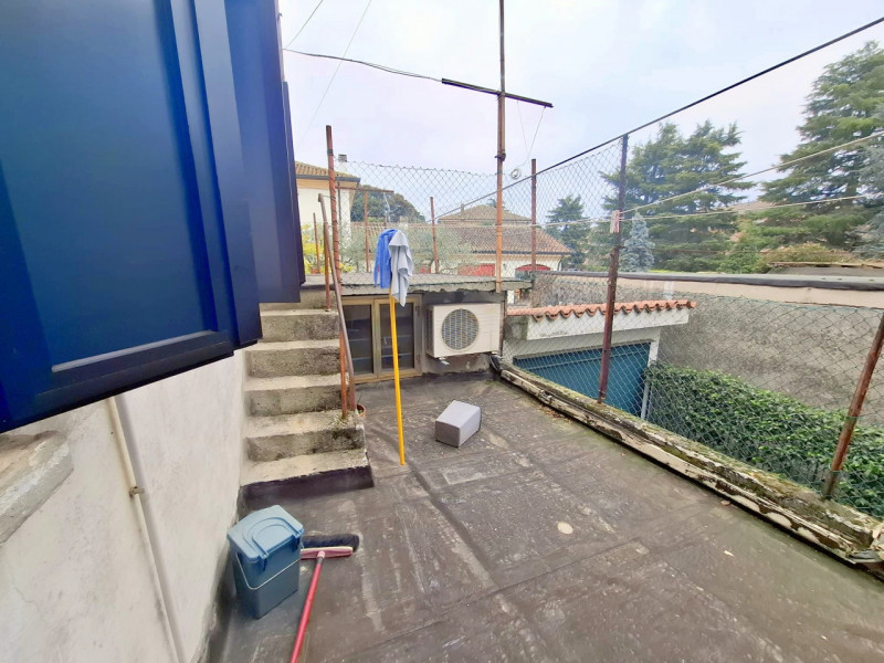 PORZIONE INDIPENDENTE IN CENTRO AL PAESE rif.GB038 - €.125.000

Cerchi indipendenza, zero spese c...