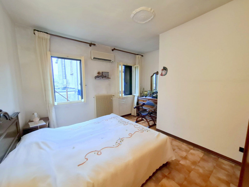 PORZIONE INDIPENDENTE IN CENTRO AL PAESE rif.GB038 - €.125.000

Cerchi indipendenza, zero spese c...