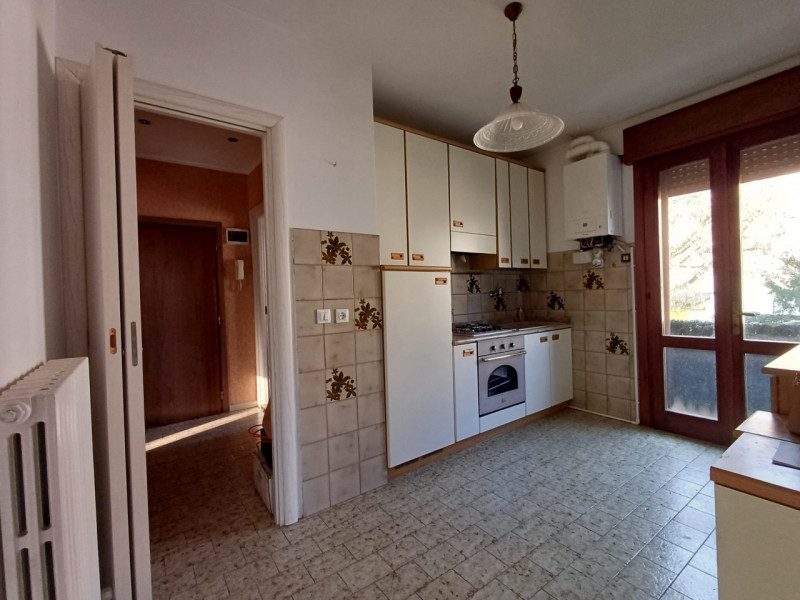 Nel cuore di Vicenza, in una delle zone più richieste e apprezzate della città, proponiamo in ven...