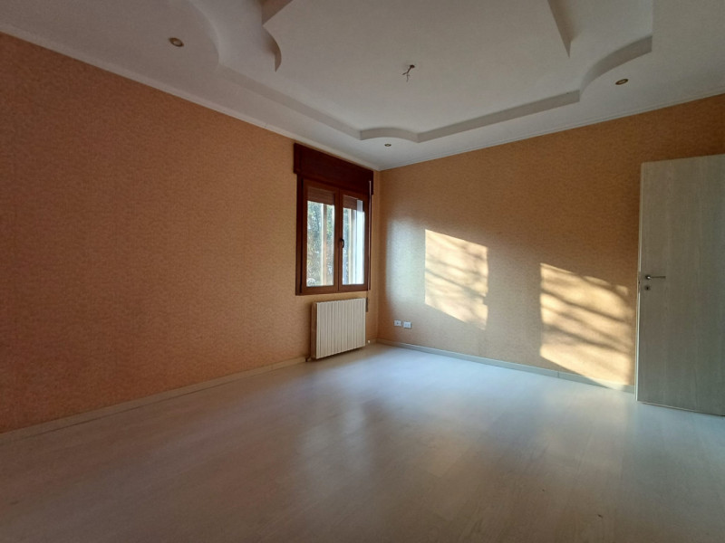 Nel cuore di Vicenza, in una delle zone più richieste e apprezzate della città, proponiamo in ven...