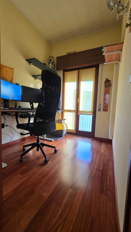 vendesi bifamiliare disposta su 2 piani fuori terra composta da: ingresso, ampio salotto, cucina ...