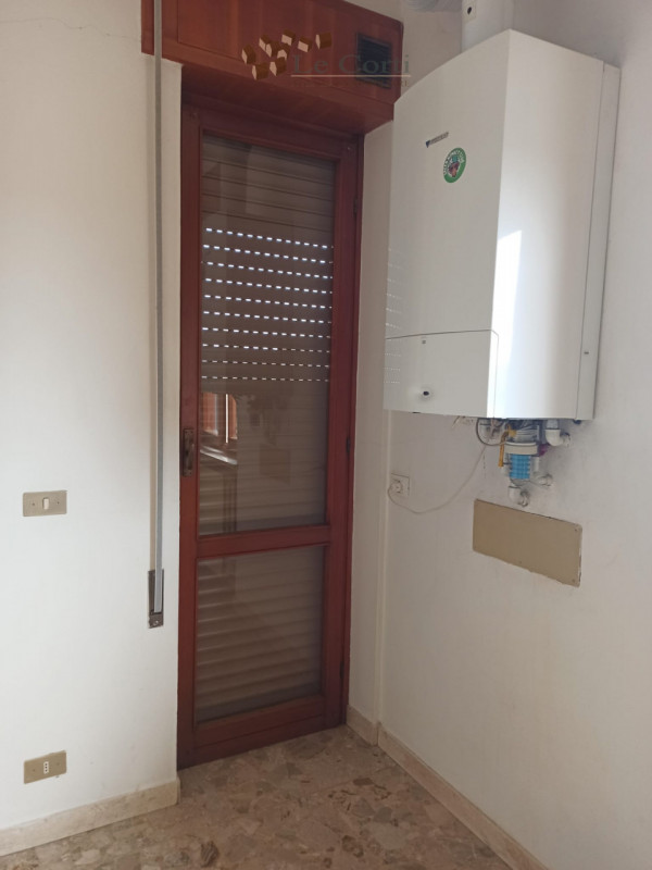 In posizione tranquilla, proponiamo appartamento posto al secondo piano di una palazzina di 4 uni...