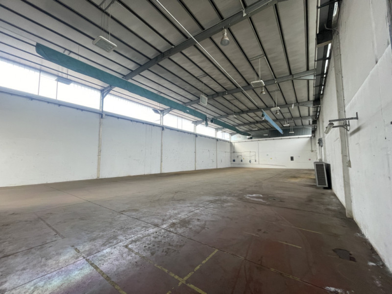 SACCOLONGO Nella zona industriale-artigianale di Saccolongo, a 2,5 km della uscita 4 della tangen...