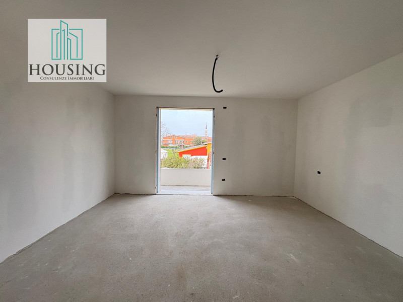 Nel Comune di Saccolongo, zona Creola, proponiamo una nuova casa singola che si estende su una su...