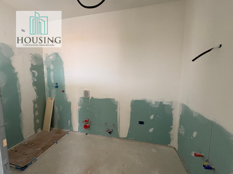 Nel Comune di Saccolongo, zona Creola, proponiamo una nuova casa singola che si estende su una su...