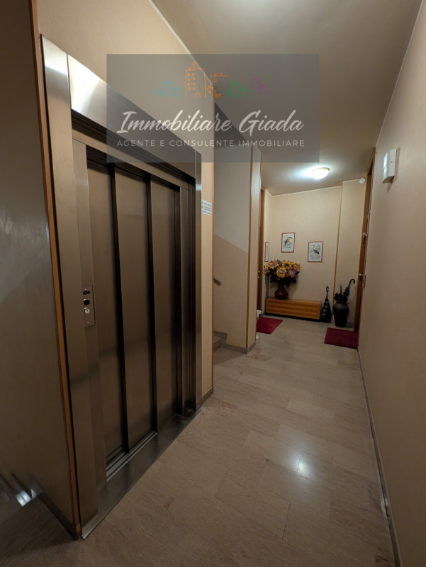 Vendesi appartamento ristrutturato a due passi dal centro città
Proponiamo in vendita luminoso ap...