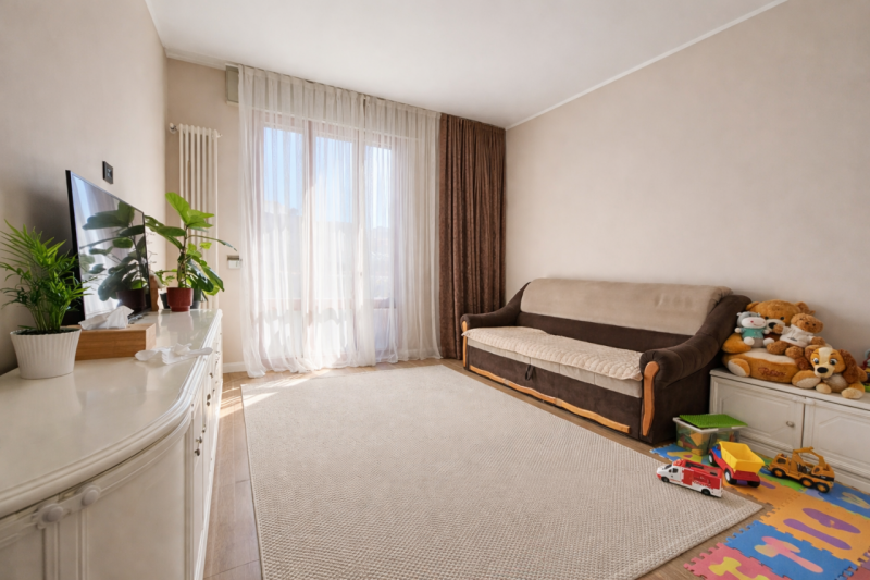 Nel cuore di Selvazzano Dentro, proponiamo in vendita un elegante appartamento ristrutturato tra ...